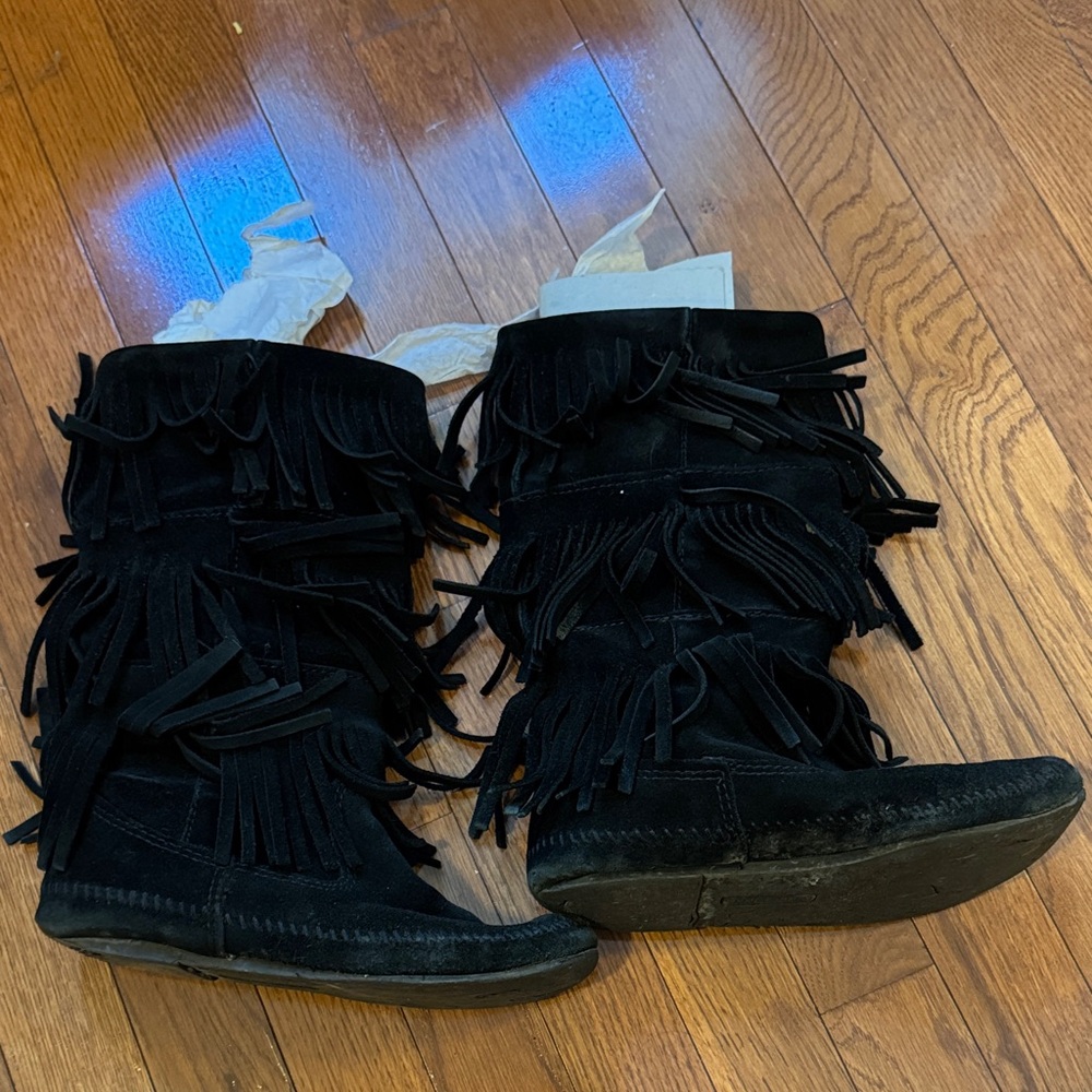 Minnetonka Black Fringe Moccasin Boots